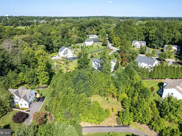 1537 Grand Oak Ln, Garnet Valley, PA 19060