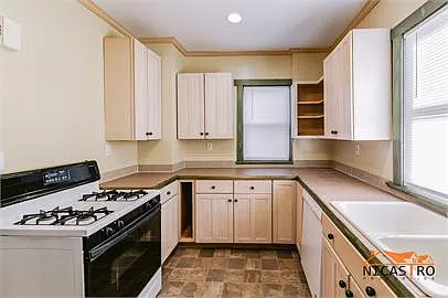 2140 Waldeck Ave — Photo 16