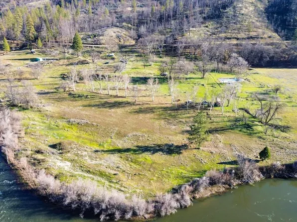19625 Klamath River Rd, Klamath River, CA 96050