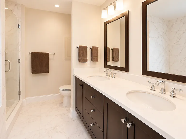 2435 Bedford St #1J — Photo 14