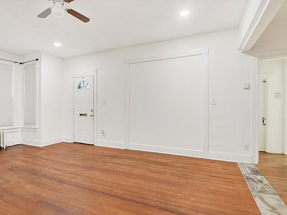 3rd image of 125 W Main St #1
