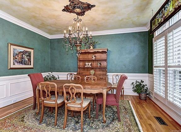 3rd image of 1834 Dove Cottage Dr