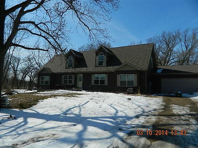 2nd image of 769 N Parks Schram Rd