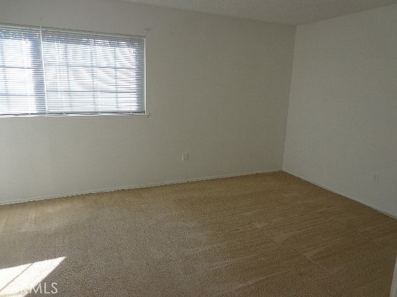 4th image of 6234 Avenue Juan Diaz