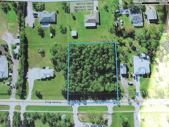 4th image of 17686 Hamlin Boulevard