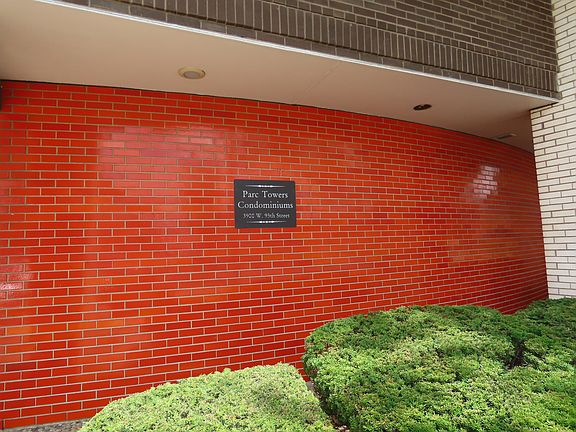 2nd image of 3900 W 95th St APT 303