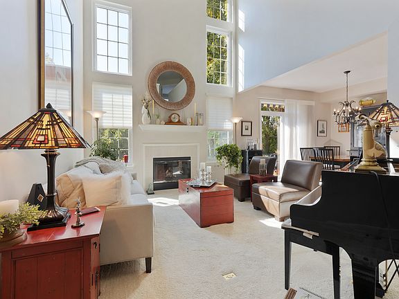 4th image of 1330 Danada Ct Unit 1330