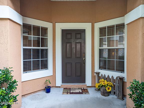2nd image of 812 MARJORIES Way