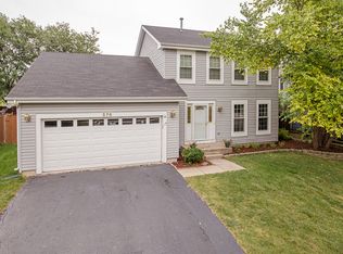 576 Lakewood Farms Dr, Bolingbrook, IL