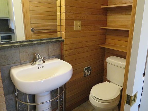 5th image of 1332 Geddes Ave Unit 3