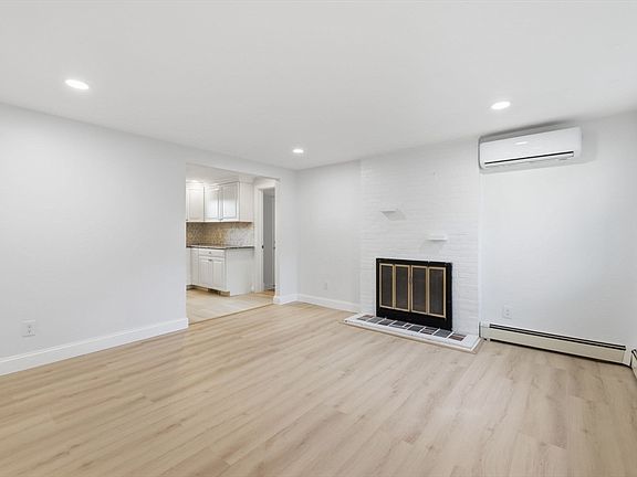 5th image of 4 Lawrence Rd