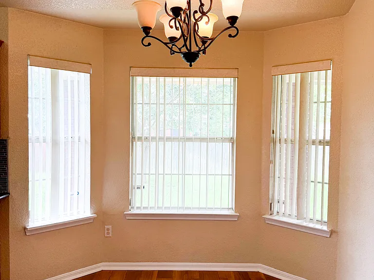 4512 Crested Butte Dr — Photo 10