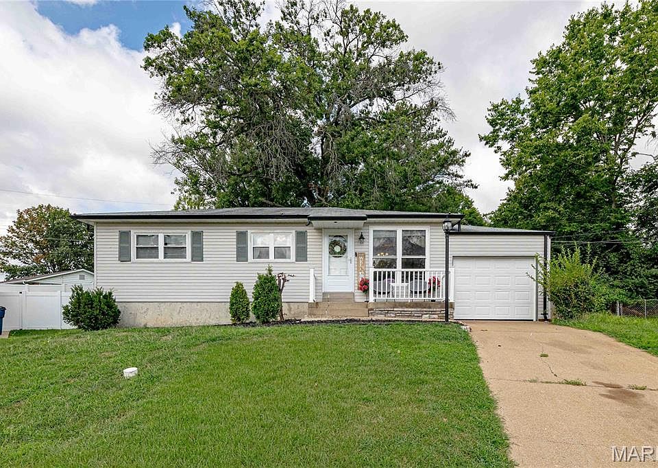 1st image of 2337 Birch Dr
