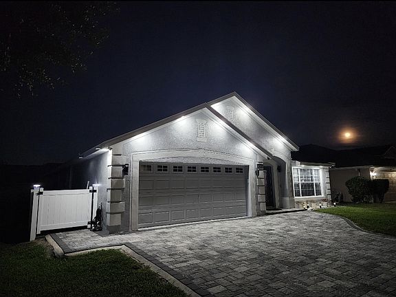 3rd image of 2823 Maguire Dr