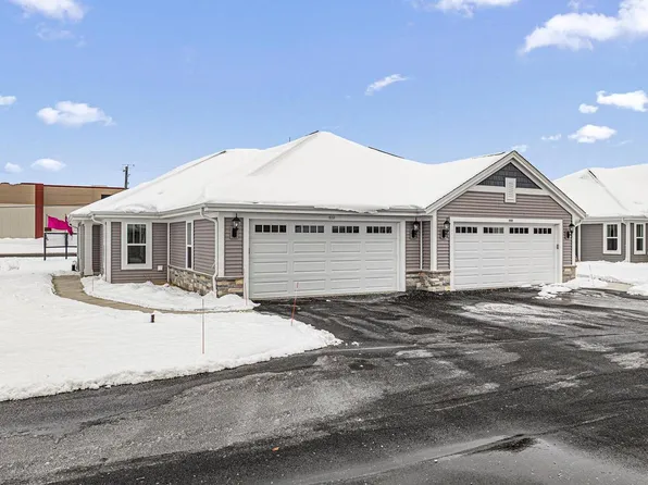 512 Hunter Oaks BOULEVARD #901, Watertown, WI 53094