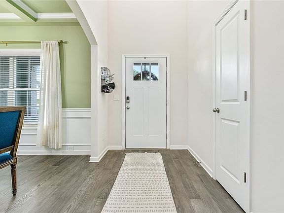 3rd image of 880 Wyndham Village Ct
