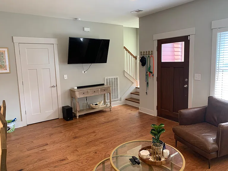 718 Centerpoint Ln — Photo 6