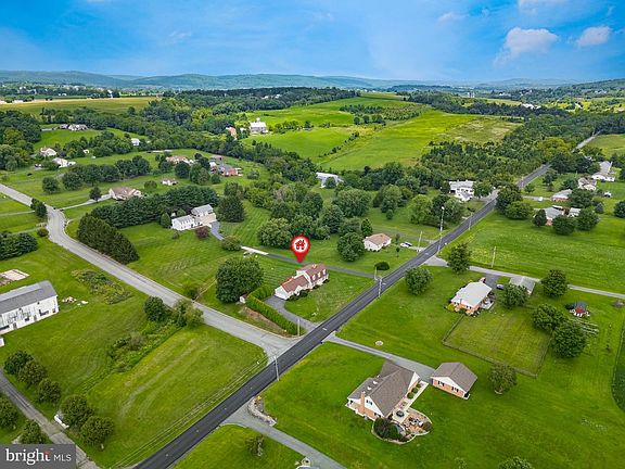 5th image of 160 Congo Niantic Rd