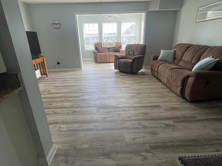 2266 Huntingdon Dr — Photo 13