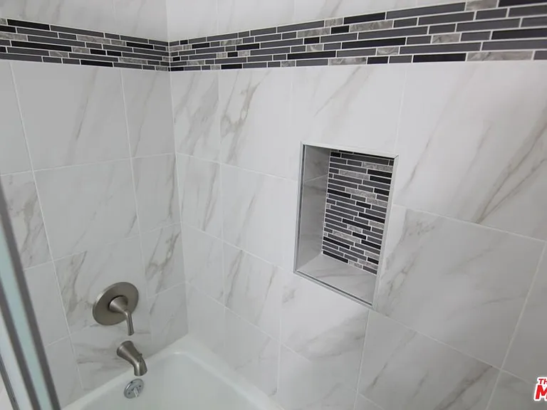1825 Glendon Ave #6 — Photo 14