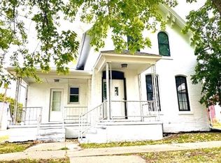 108 E 6th St, Sterling, IL 61081