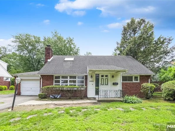 468 W Ivy Ln, Englewood, NJ 07631