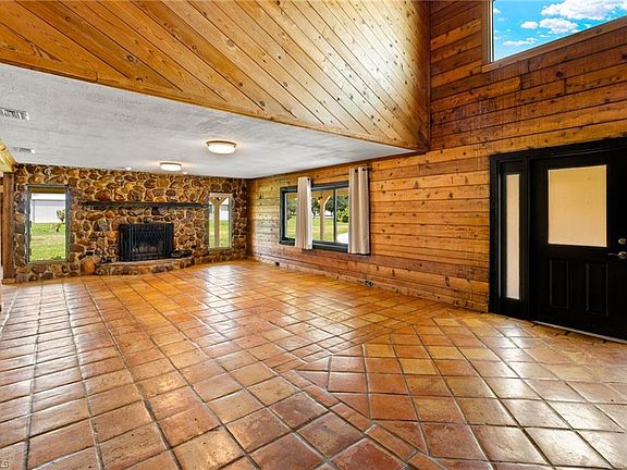 5th image of 3040 Trail Dairy CIR