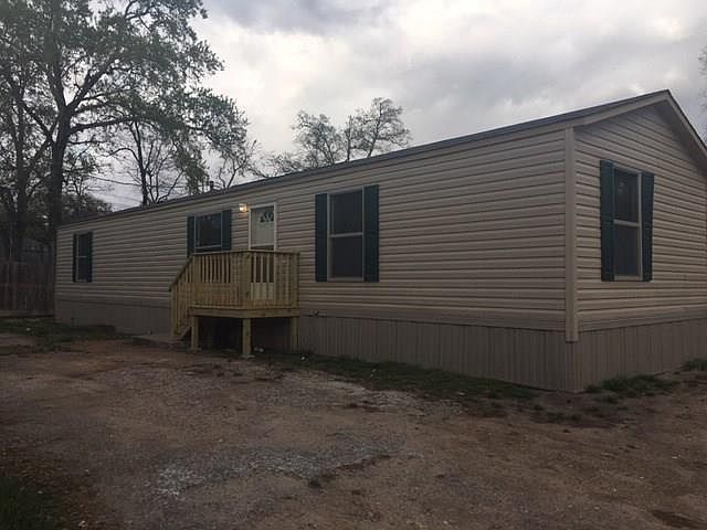 1st image of 1526 Avenue A Trailer 1