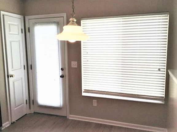 3rd image of 1245 Sunset Dr