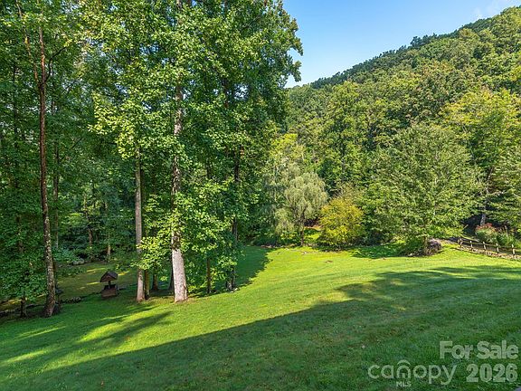 36th image of 420 Chimney Rock Dr