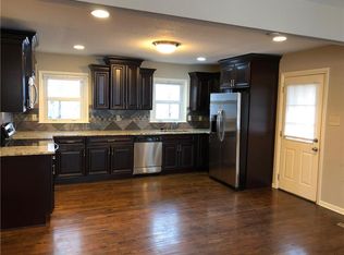 2309 S Seminole Dr, Independence, MO 64057