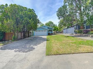 212 Willow Ave, Roseville, CA 95678