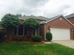 1305 Pine Ridge Rd, Roanoke, TX 76262