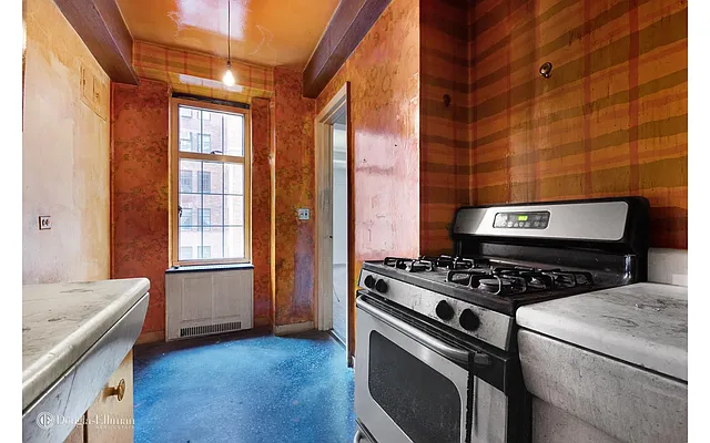 Sold by Douglas Elliman | media 49