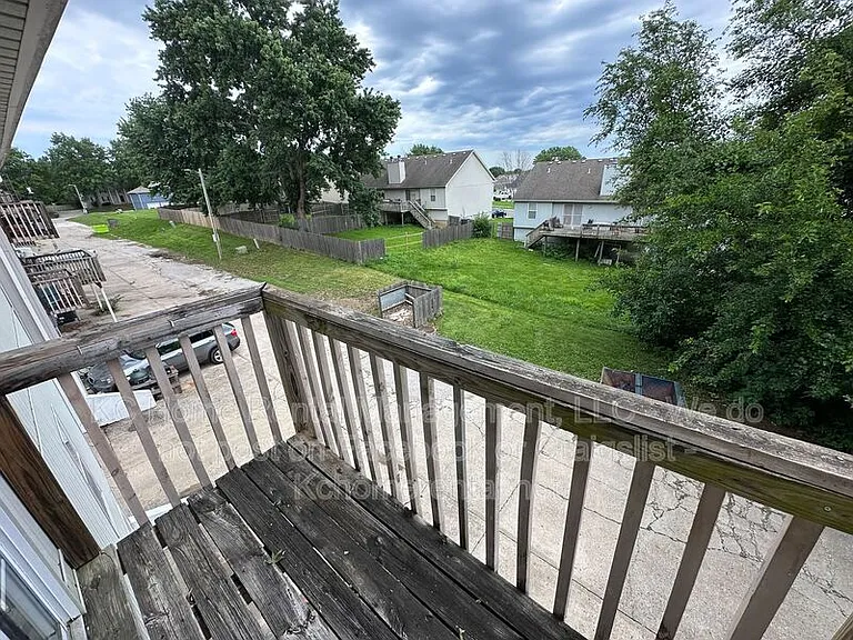 211 NW Barr Rd #C — Photo 27