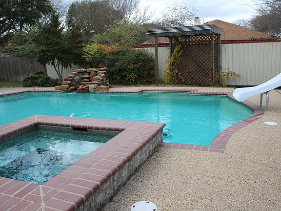3rd image of 2705 Fishpond Ln
