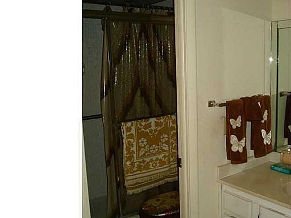 5th image of 6451 N University Dr APT 105