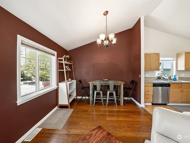 7940 Delridge Way SW — Photo 25