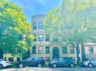 909 W Sheridan Rd FRNT 2, Chicago, IL 60613