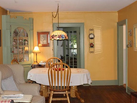 3rd image of 14 Orville St