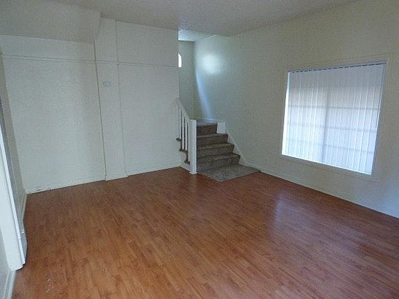 2nd image of 1120 Huntington Dr APT K