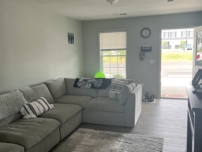 254 W Main St #3 — Photo 8