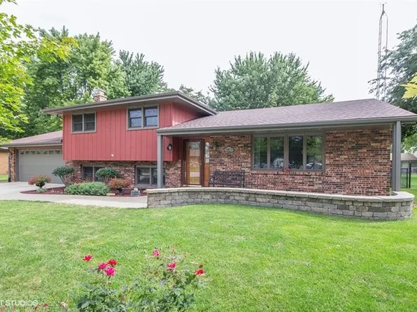 23825 S Hickory Ln, Minooka, IL 60447