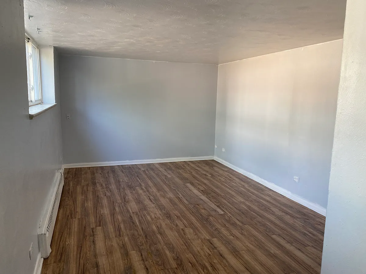 Building Photo - 550 S Fairfax St #1