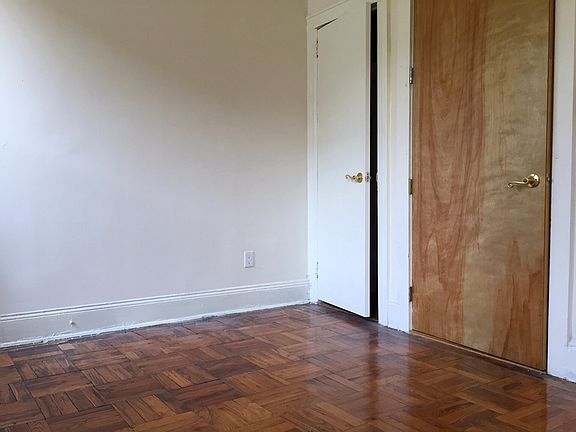 3rd image of 18 Irving Ave APT 1A