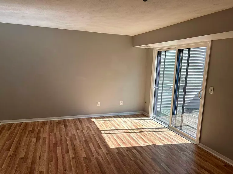 39 Pebble Pl — Photo 10