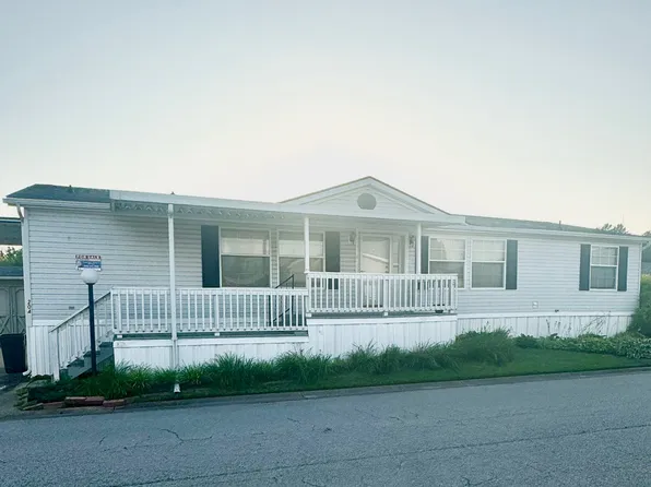 204 Black Pine Blvd, New Albany, IN 47150