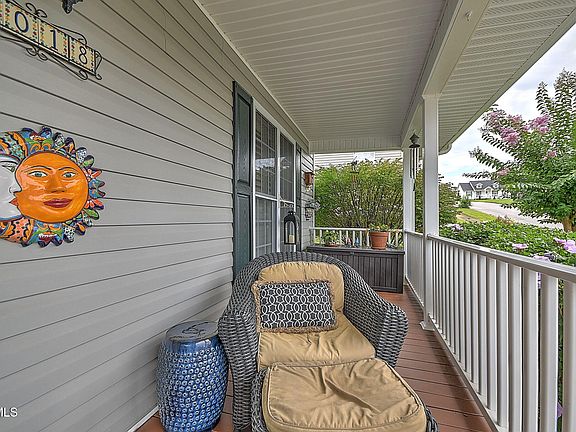 2nd image of 1018 Sunrise Valley Dr