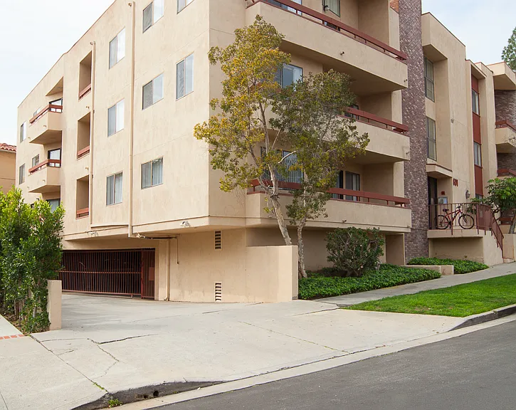 601 Westholme Ave #204 — Photo 20