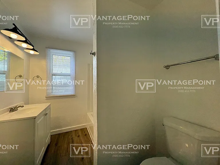 714 Buchholz St — Photo 14